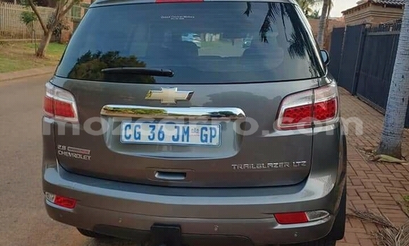 Nunua Ilio tumika Chevrolet TrailBlazer Fedha Gari ndani ya Chemba nchini Sofala Nunua Ilio tumika Chevrolet TrailBlazer Fedha Gari ndani ya Chemba nchini Sofala