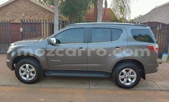 Nunua Ilio tumika Chevrolet TrailBlazer Fedha Gari ndani ya Chemba nchini Sofala Nunua Ilio tumika Chevrolet TrailBlazer Fedha Gari ndani ya Chemba nchini Sofala