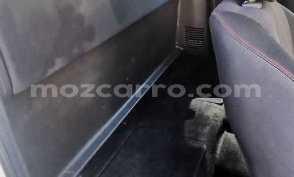 Comprar Usado Isuzu KB Branco Carro em Beira em Sofala Comprar Usado Isuzu KB Branco Carro em Beira em Sofala