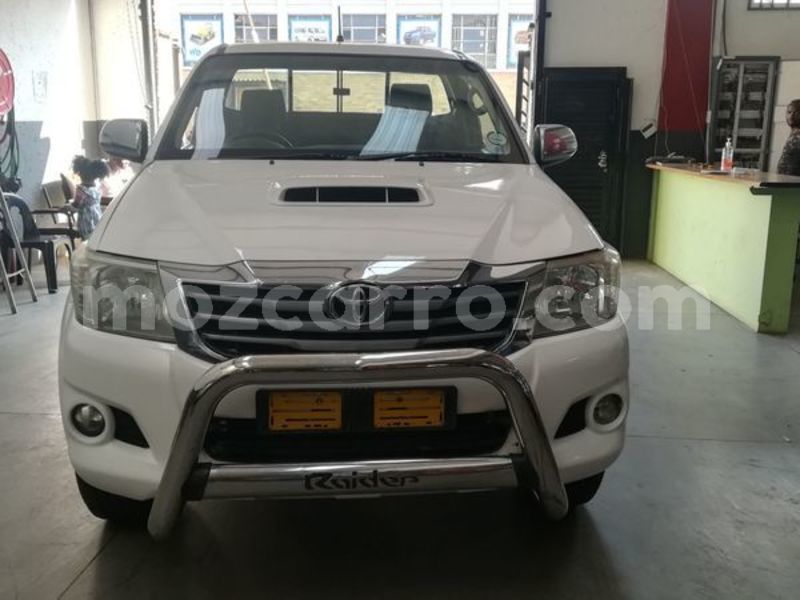 Big with watermark toyota hilux sofala beira 8336