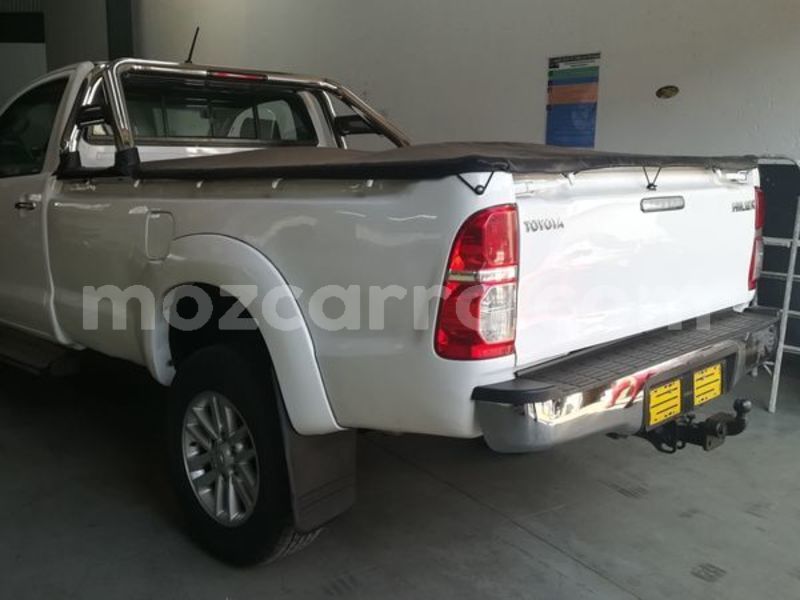 Big with watermark toyota hilux sofala beira 8336