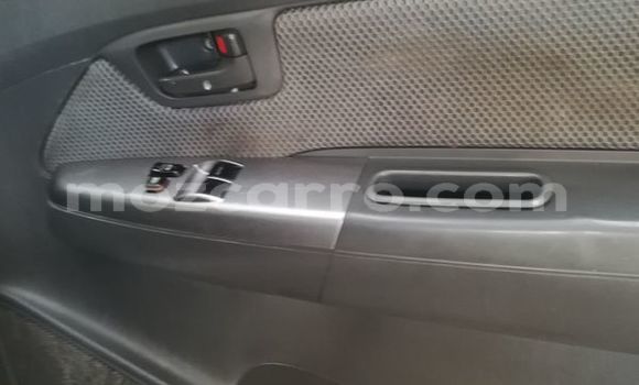 Comprar Usado Toyota Hilux Branco Carro em Beira em Sofala Comprar Usado Toyota Hilux Branco Carro em Beira em Sofala