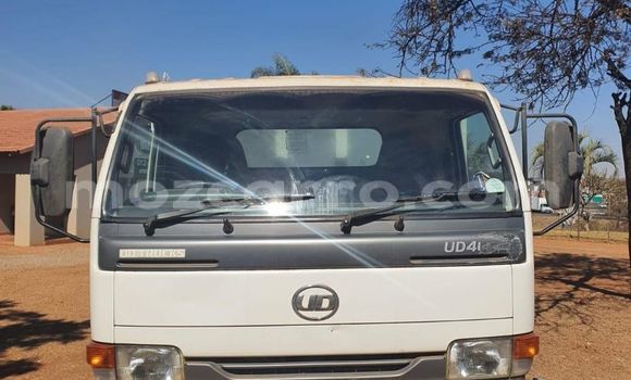 Buy Used Nissan UD White Truck in Beira in Sofala Buy Used Nissan UD White Truck in Beira in Sofala