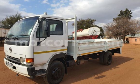 Buy Used Nissan UD White Truck in Beira in Sofala Buy Used Nissan UD White Truck in Beira in Sofala
