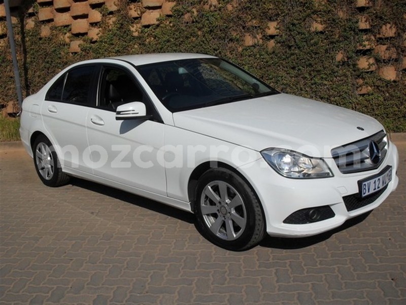 Big with watermark mercedes benz c class tete mutarara 8347