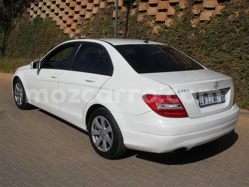 Big with watermark mercedes benz c class tete mutarara 8347