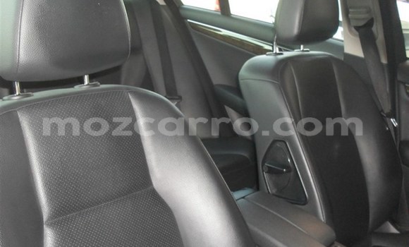 Buy Used Mercedes‒Benz C-Class White Car in Will change in Tete Buy Used Mercedes‒Benz C-Class White Car in Will change in Tete