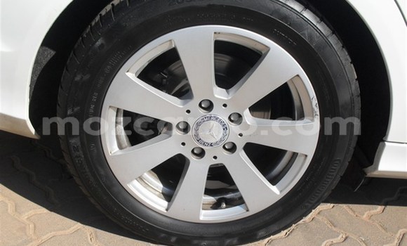 Buy Used Mercedes‒Benz C-Class White Car in Will change in Tete Buy Used Mercedes‒Benz C-Class White Car in Will change in Tete