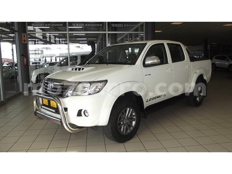 Big with watermark toyota hilux tete mutarara 8354