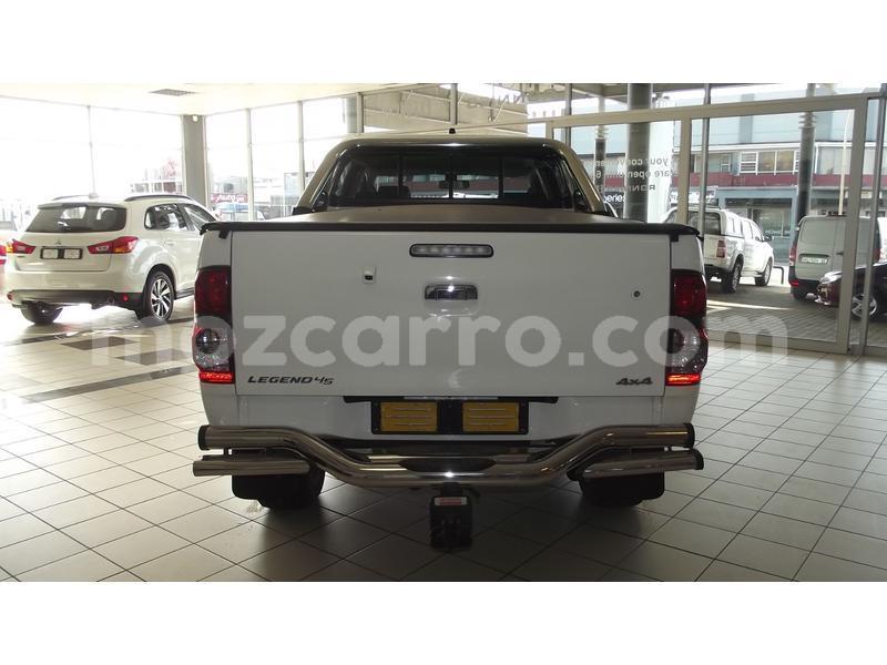 Big with watermark toyota hilux tete mutarara 8354