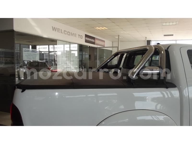 Big with watermark toyota hilux tete mutarara 8354