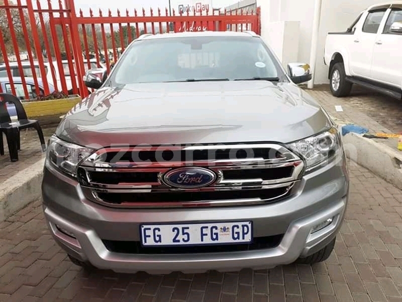 Big with watermark ford everest nampula mocambique 8356
