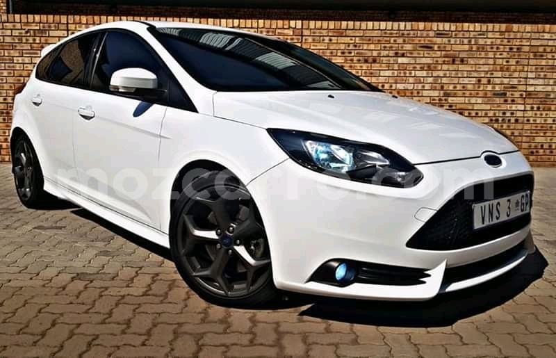 Big with watermark ford focus nampula mocambique 8359