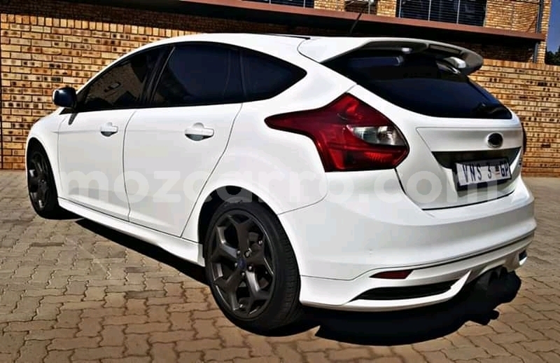 Big with watermark ford focus nampula mocambique 8359