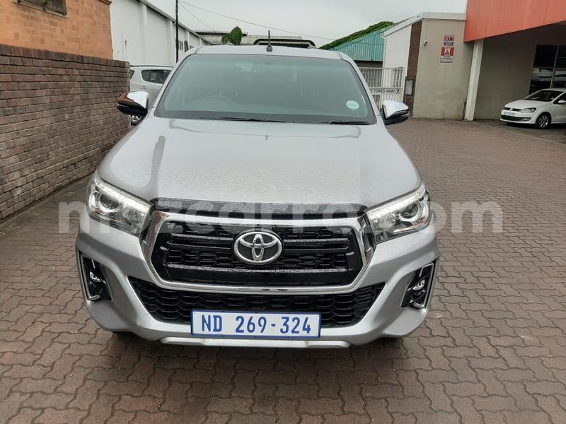 Big with watermark toyota hilux tete mutarara 8360