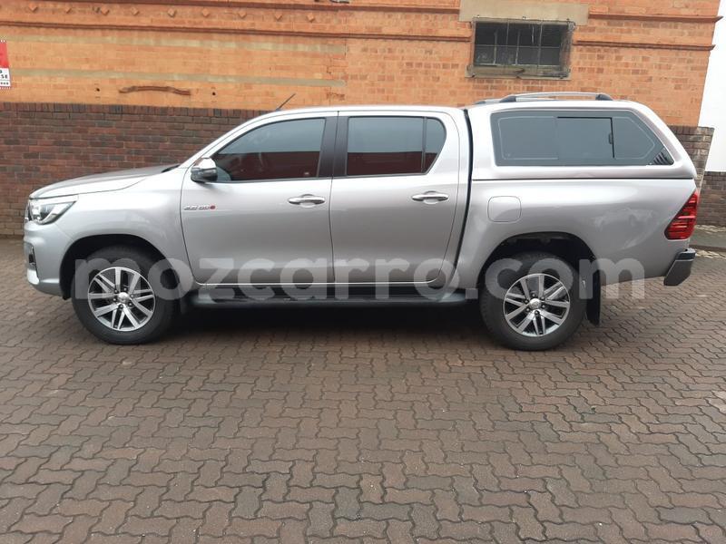 Big with watermark toyota hilux tete mutarara 8360