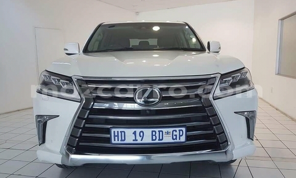 Tenga Tsaru Lexus LX 450 Chena Mota in Chemba in Sofala Tenga Tsaru Lexus LX 450 Chena Mota in Chemba in Sofala