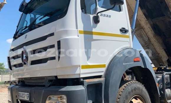Buy Used Mercedes‒Benz Tipper White Truck in Will change in Tete Buy Used Mercedes‒Benz Tipper White Truck in Will change in Tete