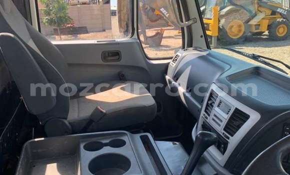 Buy Used Mercedes‒Benz Tipper White Truck in Will change in Tete Buy Used Mercedes‒Benz Tipper White Truck in Will change in Tete