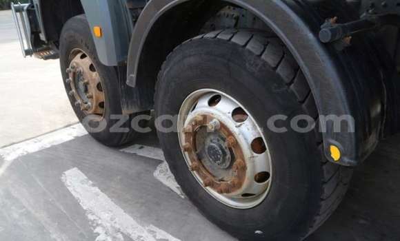 Buy Used Mercedes‒Benz Tipper White Truck in Will change in Tete Buy Used Mercedes‒Benz Tipper White Truck in Will change in Tete