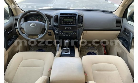 Tenga Imported Toyota Land Cruiser Zvimwe Mota in Import - Dubai in Cabo Delgado Tenga Imported Toyota Land Cruiser Zvimwe Mota in Import - Dubai in Cabo Delgado