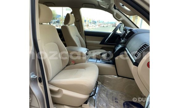 Tenga Imported Toyota Land Cruiser Zvimwe Mota in Import - Dubai in Cabo Delgado Tenga Imported Toyota Land Cruiser Zvimwe Mota in Import - Dubai in Cabo Delgado