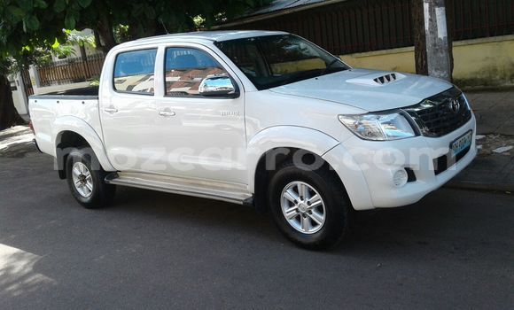 Buy Used Toyota Hilux White Car in Maputo in Maputo Buy Used Toyota Hilux White Car in Maputo in Maputo