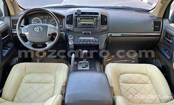 Tenga Imported Toyota Land Cruiser Bhuruu Mota in Import - Dubai in Cabo Delgado Tenga Imported Toyota Land Cruiser Bhuruu Mota in Import - Dubai in Cabo Delgado