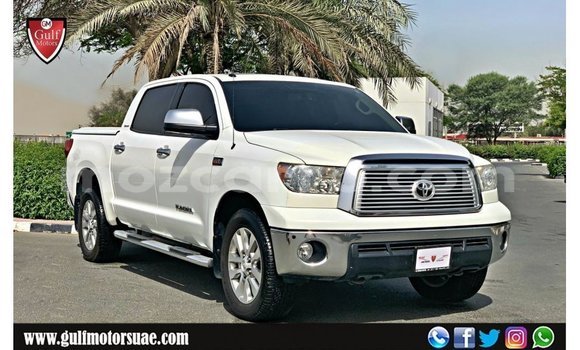 Comprar Importar Toyota Tundra Branco Carro em Import - Dubai em Cabo Delgado
