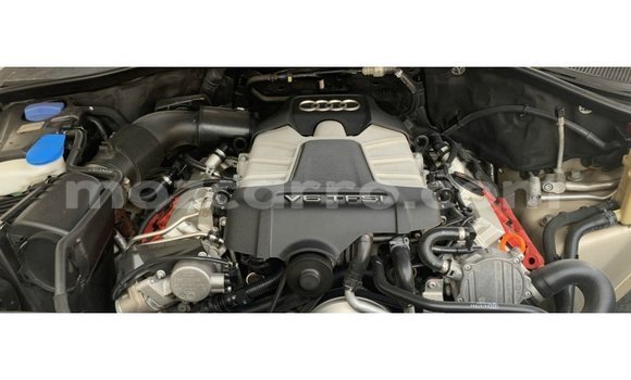 Tenga Imported Audi Q7 Zvimwe Mota in Import - Dubai in Cabo Delgado Tenga Imported Audi Q7 Zvimwe Mota in Import - Dubai in Cabo Delgado