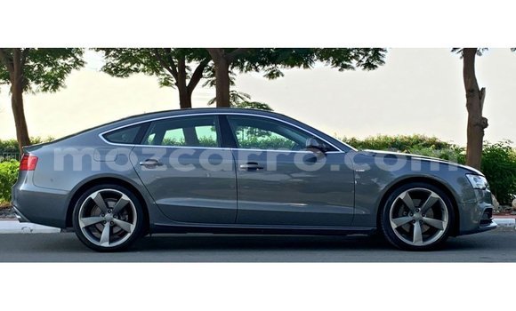 Tenga Imported Audi 100 Zvimwe Mota in Import - Dubai in Cabo Delgado Tenga Imported Audi 100 Zvimwe Mota in Import - Dubai in Cabo Delgado