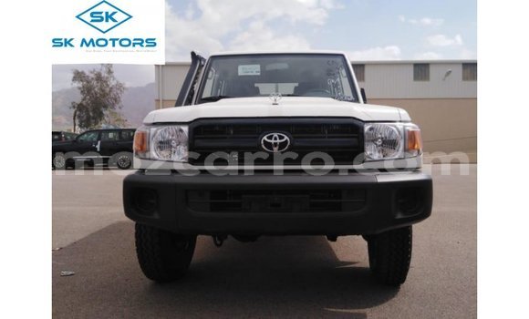 Comprar Importar Toyota Land Cruiser Branco Carro em Import - Dubai em Cabo Delgado