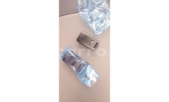 Tenga Imported Toyota Land Cruiser Chena Mota in Import - Dubai in Cabo Delgado Tenga Imported Toyota Land Cruiser Chena Mota in Import - Dubai in Cabo Delgado