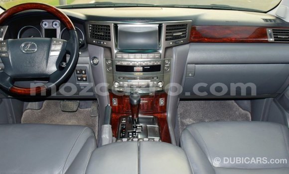 Tenga Imported Lexus LX Zvimwe Mota in Import - Dubai in Cabo Delgado Tenga Imported Lexus LX Zvimwe Mota in Import - Dubai in Cabo Delgado