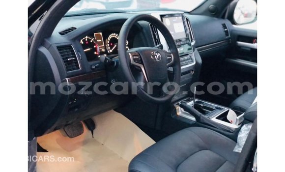 Nunua Imported Toyota Land Cruiser Nyeusi Gari ndani ya Import - Dubai nchini Cabo Delgado Nunua Imported Toyota Land Cruiser Nyeusi Gari ndani ya Import - Dubai nchini Cabo Delgado