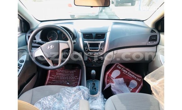 Comprar Importar Hyundai Accent De outros Carro em Import - Dubai em Cabo Delgado Comprar Importar Hyundai Accent De outros Carro em Import - Dubai em Cabo Delgado