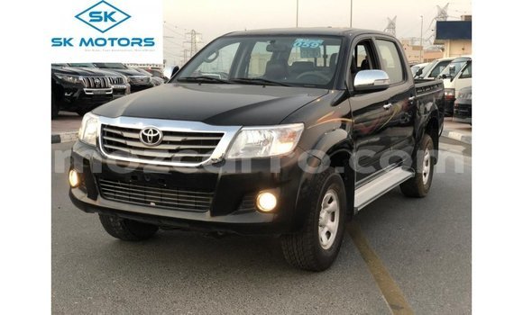 Comprar Importar Toyota Hilux Preto Carro em Import - Dubai em Cabo Delgado