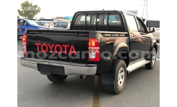 Nunua Imported Toyota Hilux Nyeusi Gari ndani ya Import - Dubai nchini Cabo Delgado Nunua Imported Toyota Hilux Nyeusi Gari ndani ya Import - Dubai nchini Cabo Delgado