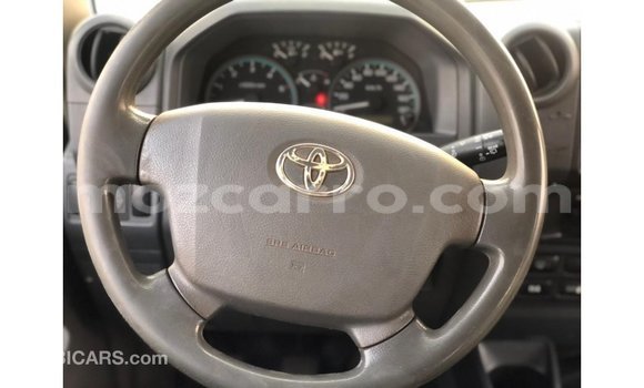 Nunua Imported Toyota Land Cruiser Nyeupe Gari ndani ya Import - Dubai nchini Cabo Delgado Nunua Imported Toyota Land Cruiser Nyeupe Gari ndani ya Import - Dubai nchini Cabo Delgado