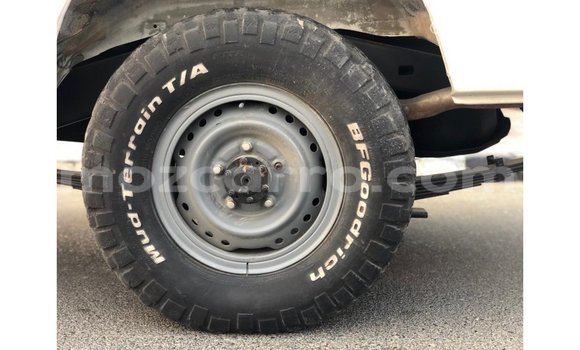 Nunua Imported Toyota Land Cruiser Nyeupe Gari ndani ya Import - Dubai nchini Cabo Delgado Nunua Imported Toyota Land Cruiser Nyeupe Gari ndani ya Import - Dubai nchini Cabo Delgado