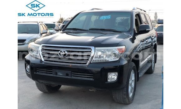 Comprar Importar Toyota Land Cruiser Preto Carro em Import - Dubai em Cabo Delgado