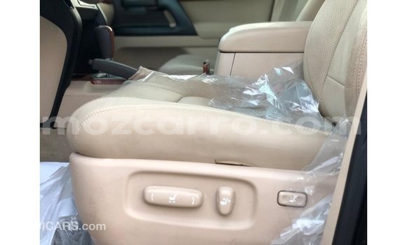Tenga Imported Toyota Land Cruiser Nhema Mota in Import - Dubai in Cabo Delgado Tenga Imported Toyota Land Cruiser Nhema Mota in Import - Dubai in Cabo Delgado