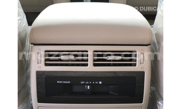 Nunua Imported Toyota Land Cruiser Nyeusi Gari ndani ya Import - Dubai nchini Cabo Delgado Nunua Imported Toyota Land Cruiser Nyeusi Gari ndani ya Import - Dubai nchini Cabo Delgado