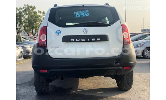 Nunua Imported Renault Duster Nyeupe Gari ndani ya Import - Dubai nchini Cabo Delgado Nunua Imported Renault Duster Nyeupe Gari ndani ya Import - Dubai nchini Cabo Delgado