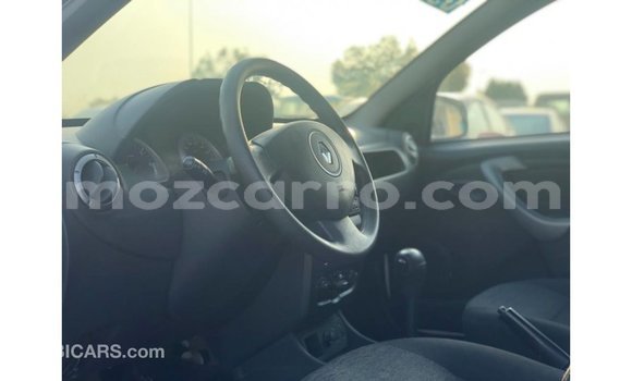 Nunua Imported Renault Duster Nyeupe Gari ndani ya Import - Dubai nchini Cabo Delgado Nunua Imported Renault Duster Nyeupe Gari ndani ya Import - Dubai nchini Cabo Delgado
