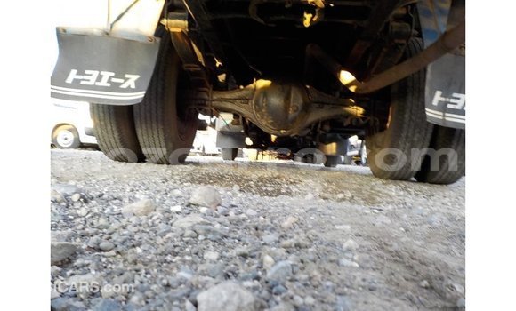 Tenga Imported Toyota Dyna Bhuruu Mota in Import - Dubai in Cabo Delgado Tenga Imported Toyota Dyna Bhuruu Mota in Import - Dubai in Cabo Delgado