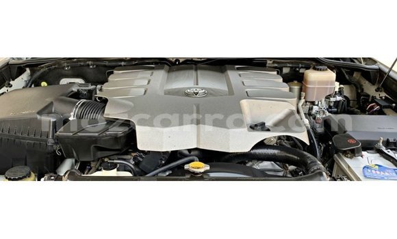 Tenga Imported Toyota Land Cruiser Chena Mota in Import - Dubai in Cabo Delgado Tenga Imported Toyota Land Cruiser Chena Mota in Import - Dubai in Cabo Delgado