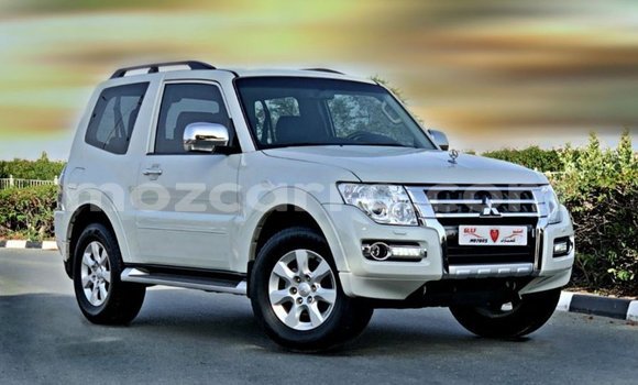 Comprar Importar Mitsubishi Pajero Branco Carro em Import - Dubai em Cabo Delgado