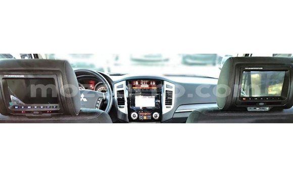 Tenga Imported Mitsubishi Pajero Chena Mota in Import - Dubai in Cabo Delgado Tenga Imported Mitsubishi Pajero Chena Mota in Import - Dubai in Cabo Delgado