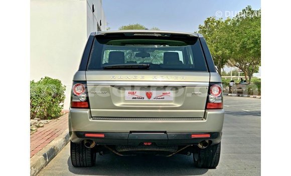 Tenga Imported Land Rover Range Rover Zvimwe Mota in Import - Dubai in Cabo Delgado Tenga Imported Land Rover Range Rover Zvimwe Mota in Import - Dubai in Cabo Delgado